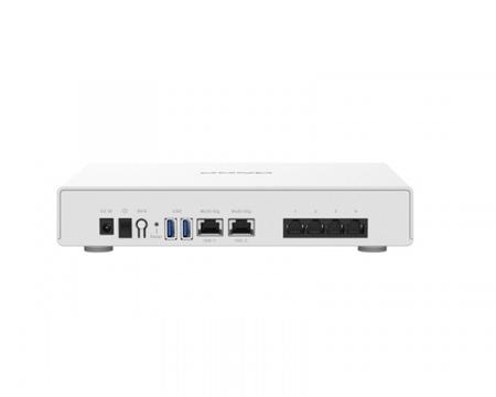 QNAP QHORA-301W Wi-Fi 6 SD-WAN router se dvěma